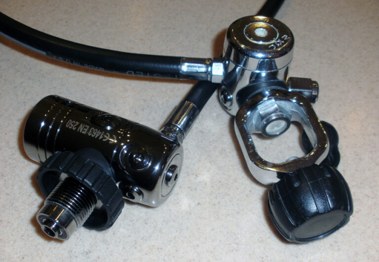 DIN Valve for SCUBA VS Yoke Valve SCUBA Diving in Florida Info for